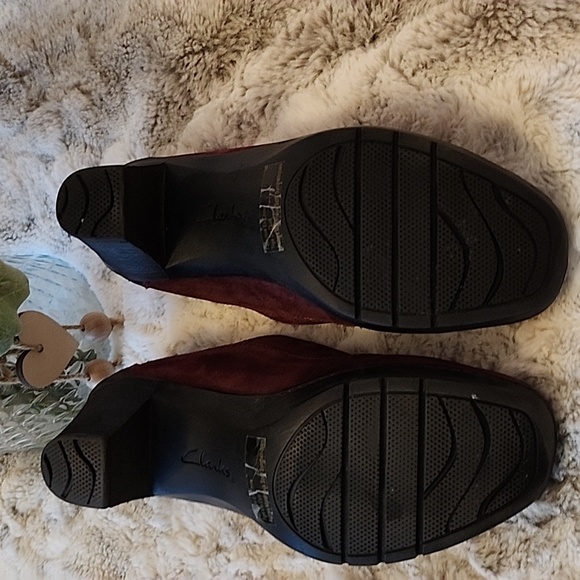 CLARKS Bendables Honest Q Women's Burgandy Suede Lace Up Oxford Pumps Size 6 - Picture 7 of 8